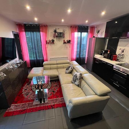 Appartamento Zekri Livry-Gargan Esterno foto