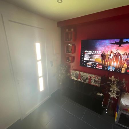 Appartamento Zekri Livry-Gargan Esterno foto