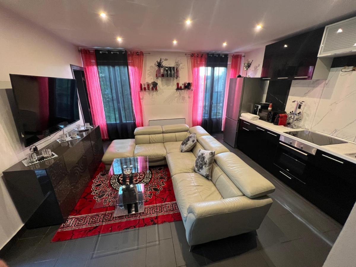 Appartamento Zekri Livry-Gargan Esterno foto